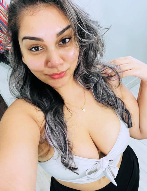 girls-personal photo of Lanka Ads