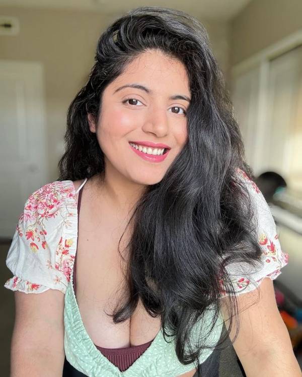girls-personal photo of Lanka Ads