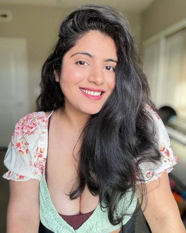 girls-personal photo of Lanka Ads