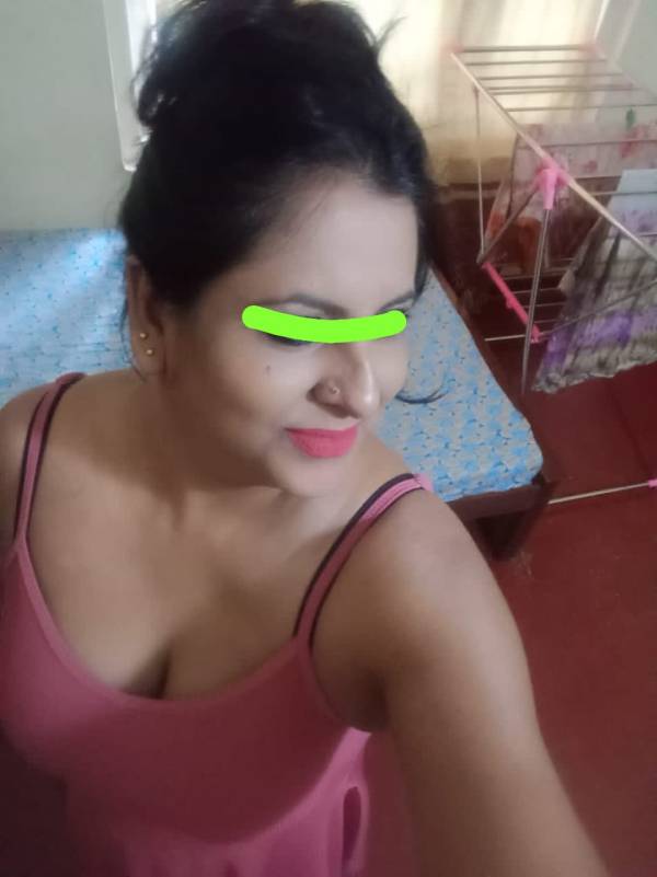 girls-personal photo of Lanka Ads