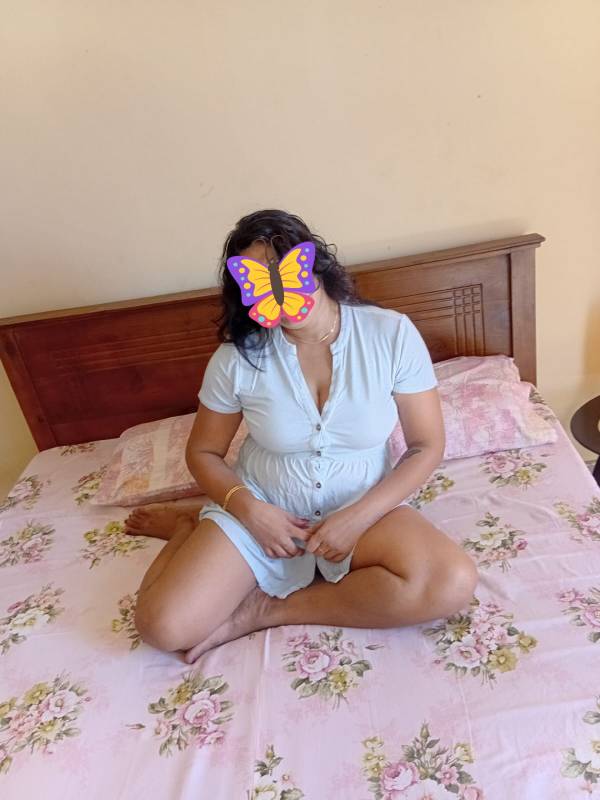 girls-personal photo of Lanka Ads
