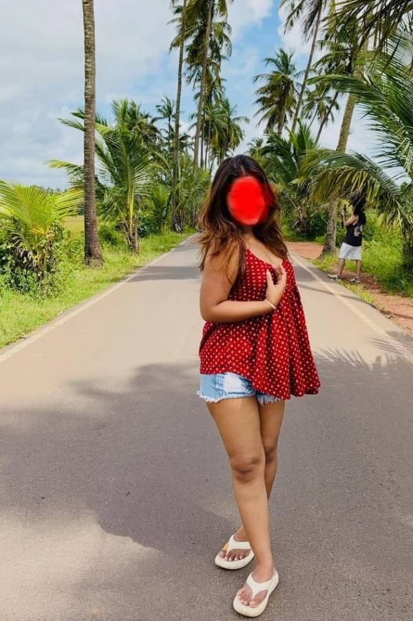girls-personal photo of Lanka Ads
