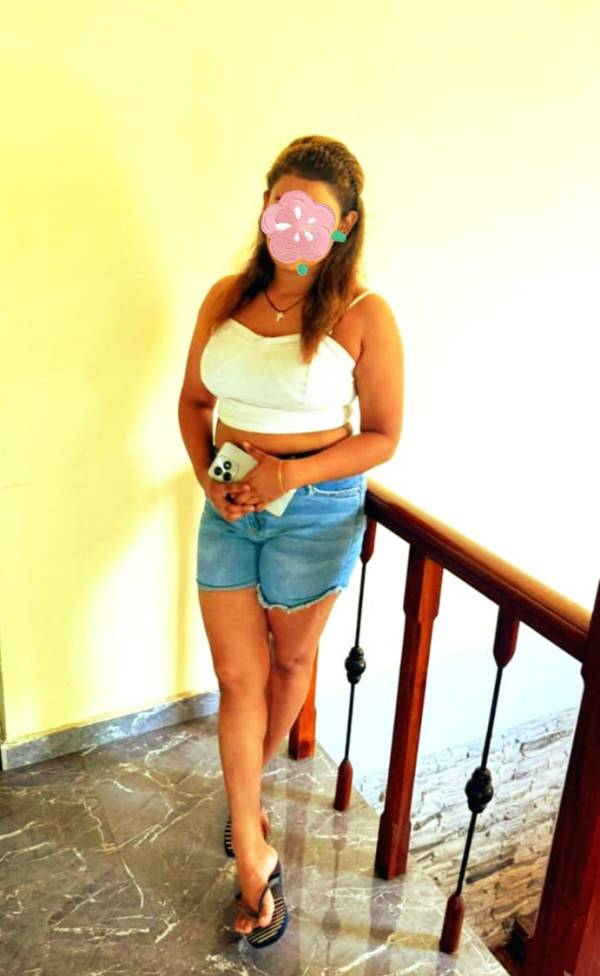 girls-personal photo of Lanka Ads