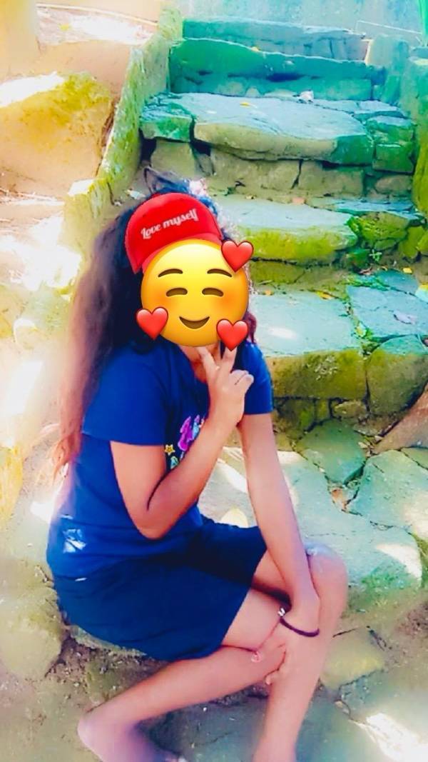 girls-personal photo of Lanka Ads