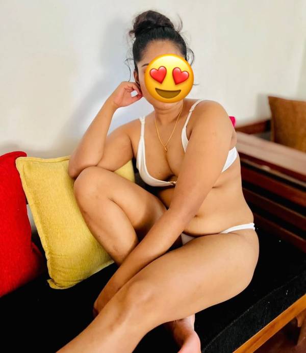 girls-personal photo of Lanka Ads