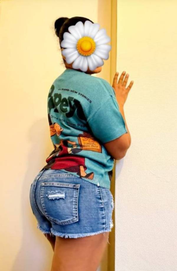 girls-personal photo of Lanka Ads