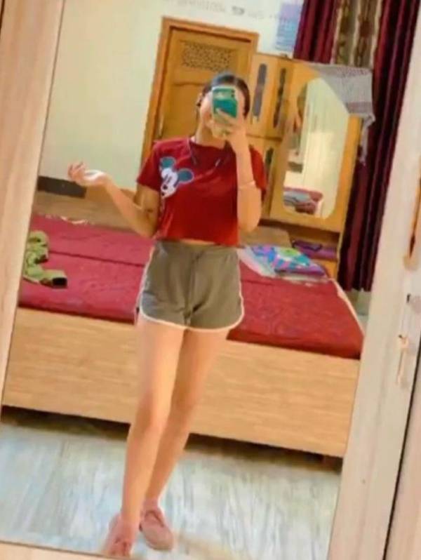 girls-personal photo of Lanka Ads