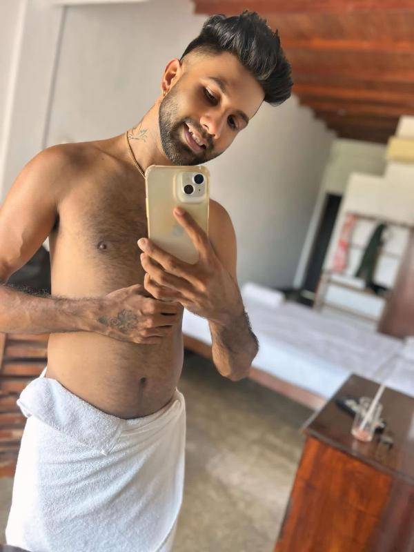 boys-personal photo of Lanka Ads