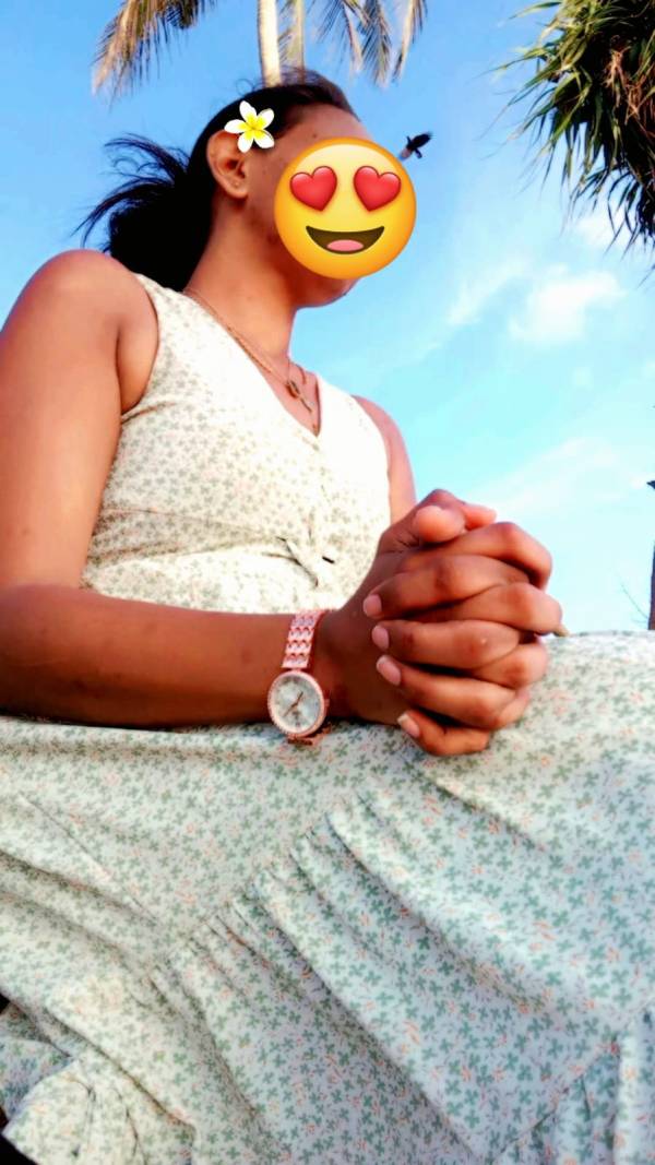 girls-personal photo of Lanka Ads