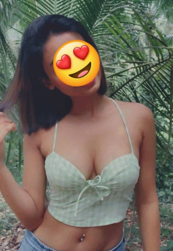 girls-personal photo of Lanka Ads