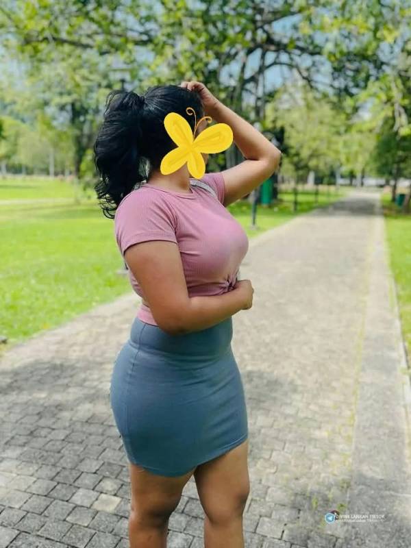 girls-personal photo of Lanka Ads