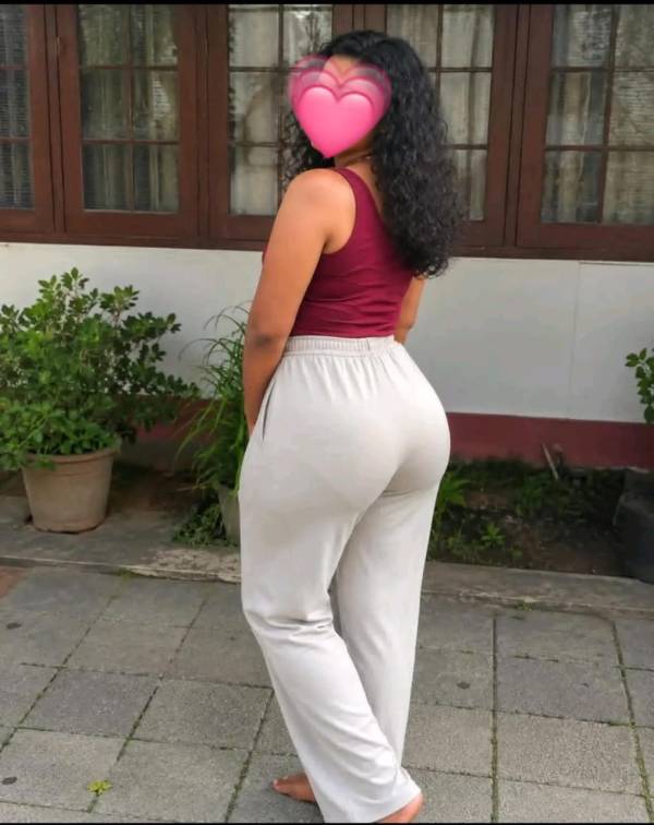 girls-personal photo of Lanka Ads