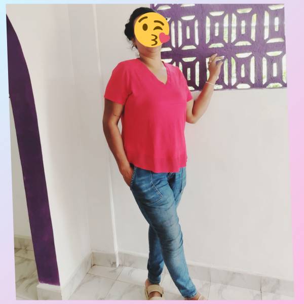 girls-personal photo of Lanka Ads