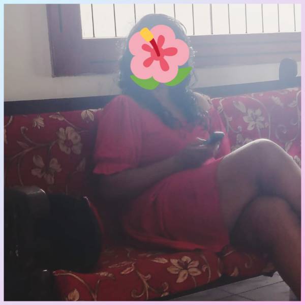 girls-personal photo of Lanka Ads
