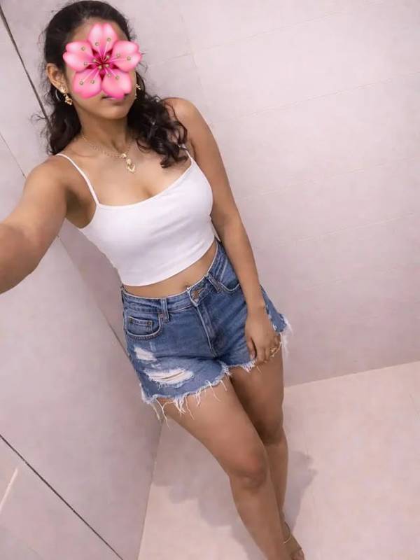 girls-personal photo of Lanka Ads